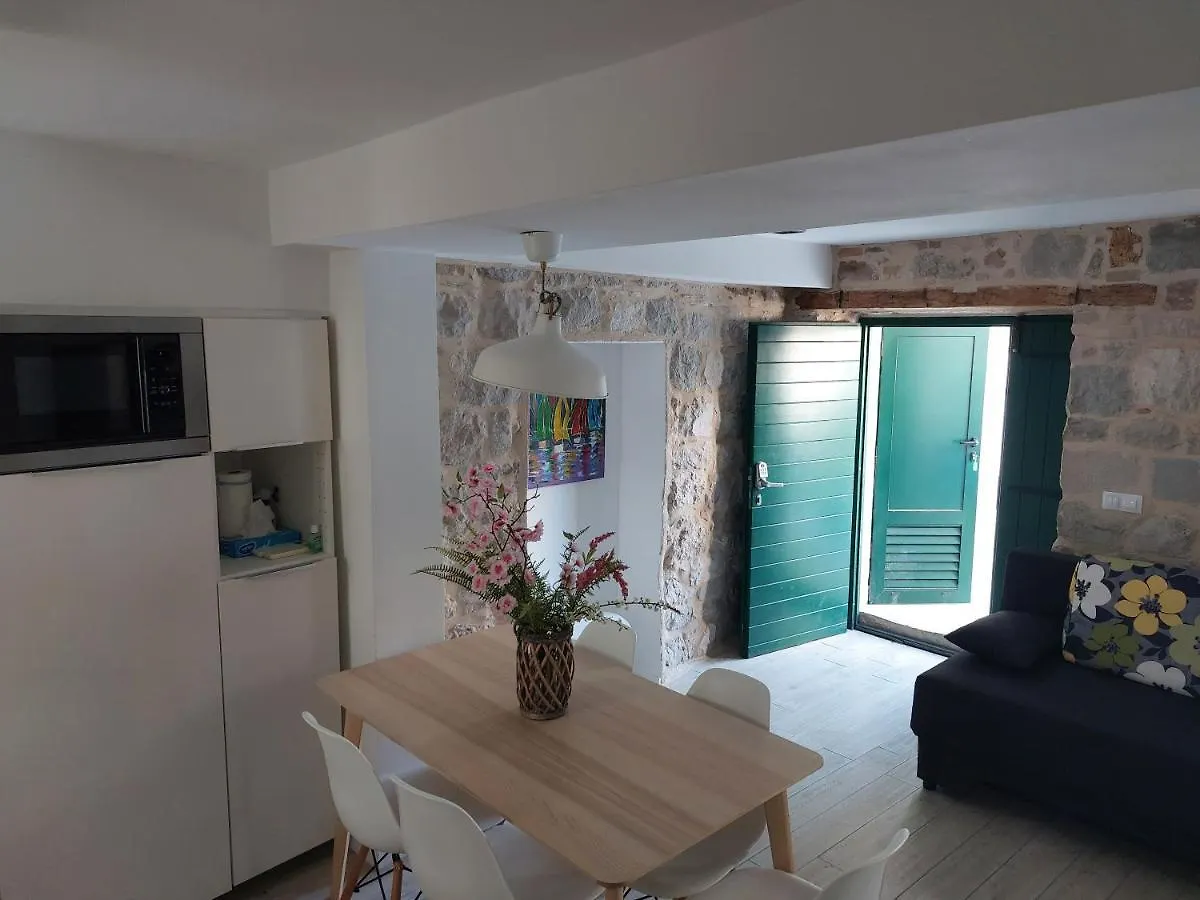 Ida Suites Apartman